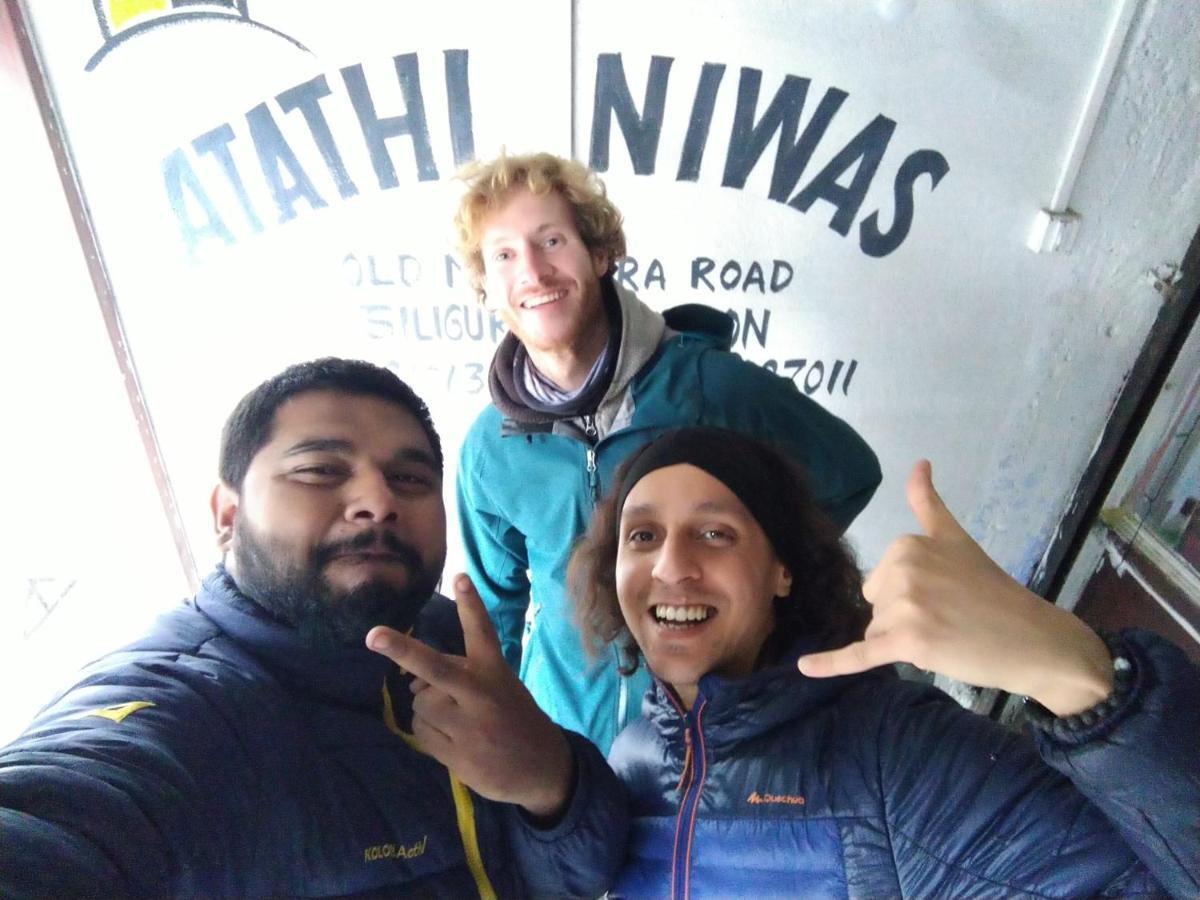 Atathi Niwas Guest House For Backpackers And Travellers Siliguri Exterior foto